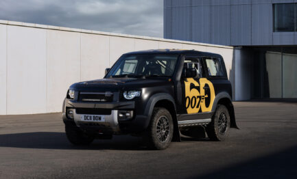 LR_Bond_Defender_Challenge07