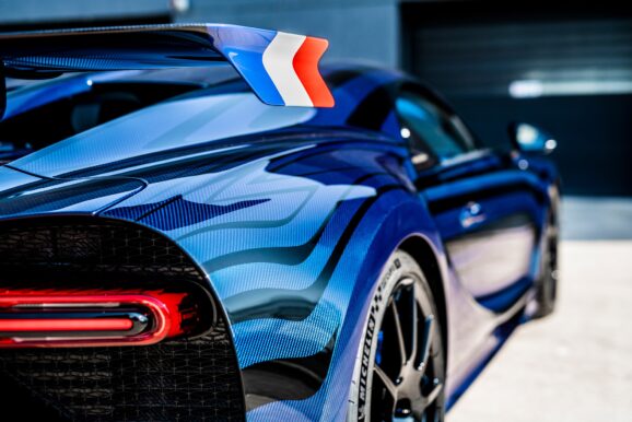 08_bugatti_vagues-de-lumiere