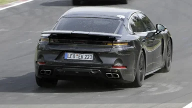 2024 Porsche Panamera spies-3