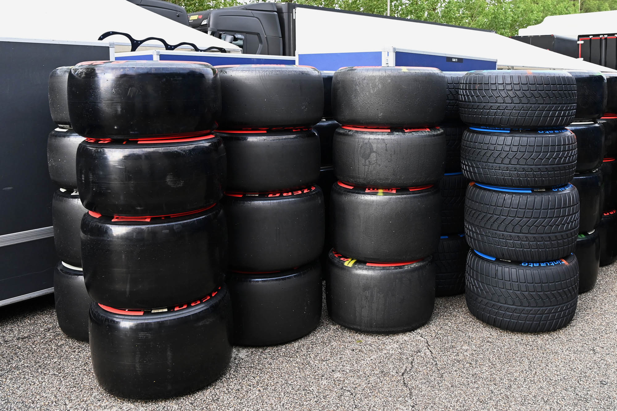 F1 tyres