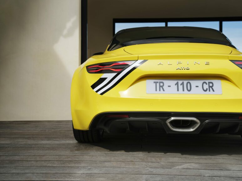 Alpine A110 Tour de Corse 75 (9)-min