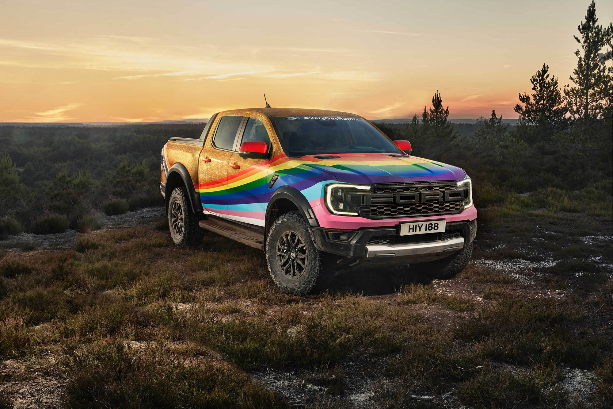 Ford Raptor Disnormal Boy To Ford «Very Gay Raptor» επαναπροσδιορίζει την έννοια του «σκληρού ...
