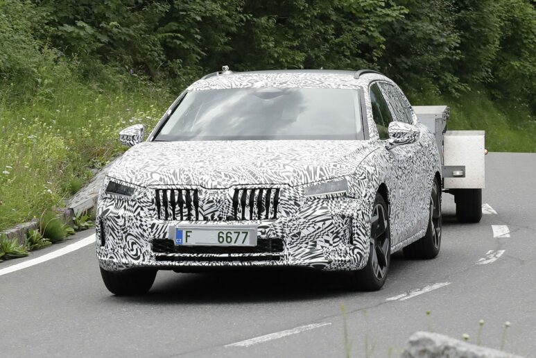 Skoda Superb 002-min