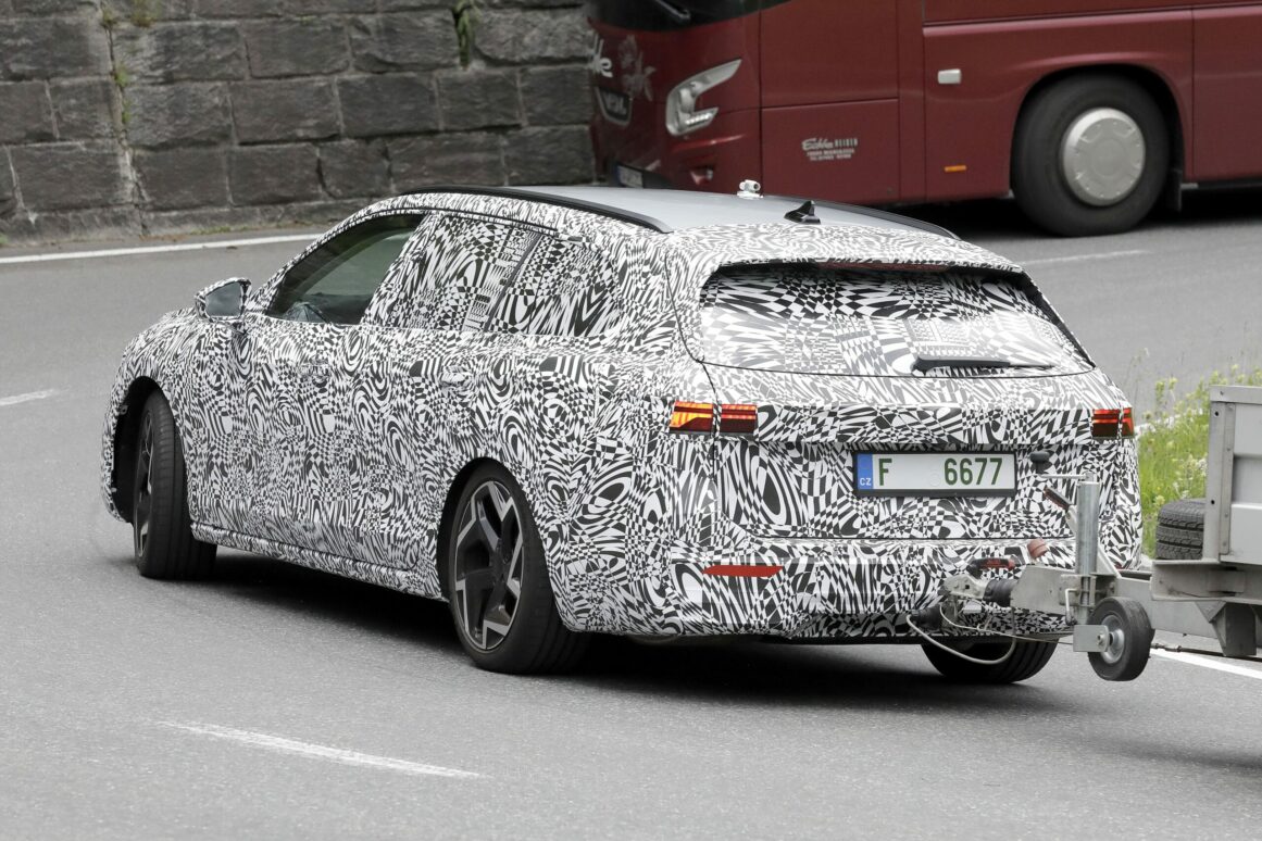 Skoda Superb 011-min