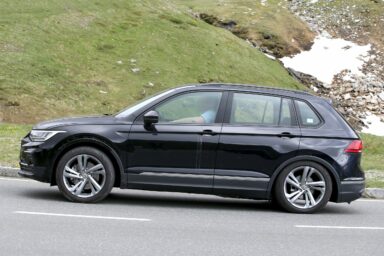 VW Tiguan Mule 005-min