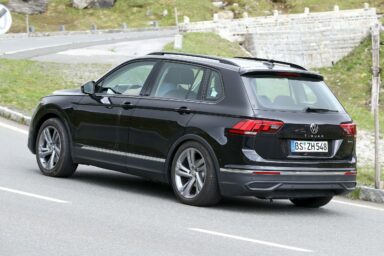 VW Tiguan Mule 007-min