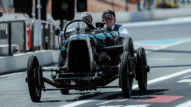 Sebastian Vettel - Johnny Herbert, Aston Martin TT1 (3)