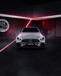 Exklusive „F1 Edition“ für E PERFORMANCE Limousine und T-Modell von Mercedes-AMGExclusive "F1 Edition" for E PERFORMANCE Saloon and Estate from Mercedes-AMG