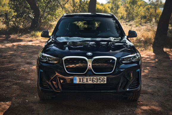 BMW iX3 fortisi ethniki odo 3