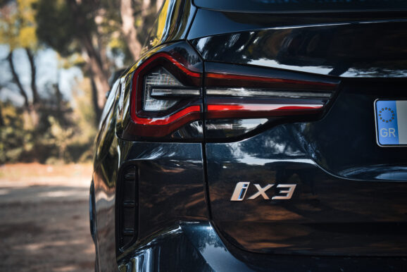 BMW iX3 fortisi ethniki odo 5