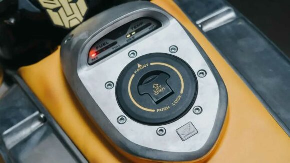 rh-customs-bumblebee-honda-x4---tank