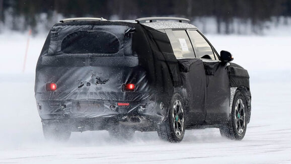 Hyundai Santa Fe spyshot
