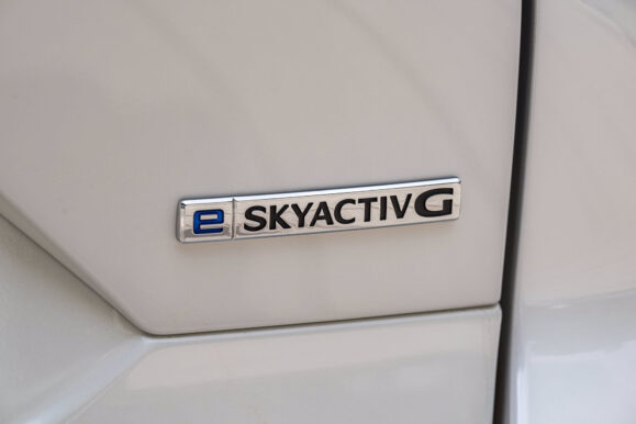 2023_mazda_cx-5_takumi_spain_det_-NEW