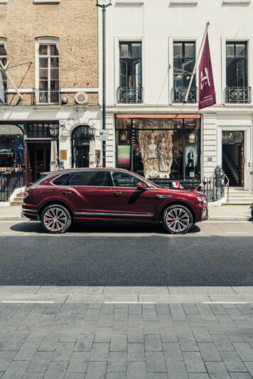 Bentley Bentayga Extended Wheelbase Huntsman Edition