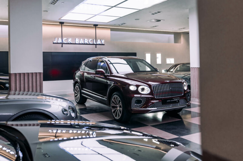 Bentley Bentayga Extended Wheelbase Huntsman Edition