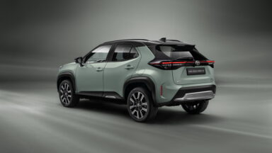Toyota-Yaris-Cross-Hybrid-130-2023 (2)