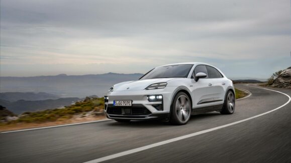 Porsche Macan EV Turbo 2024 (2)