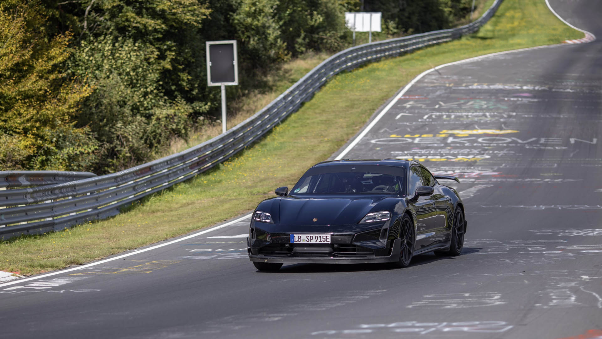 Porsche Taycan στο Nurburgring