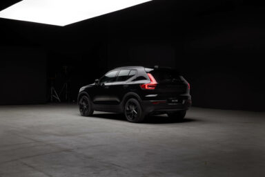 Volvo EX40 Black Edition