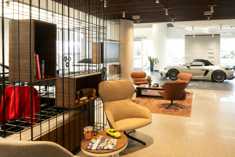 Porsche Center Athens