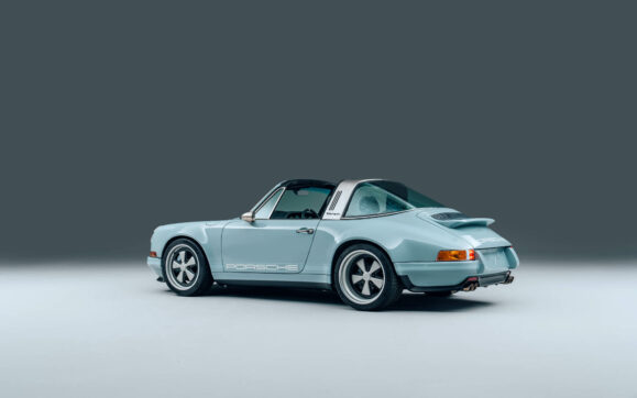 porsche-911-targa-restomod (55)