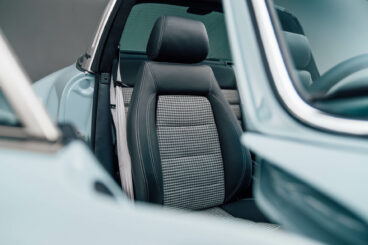 porsche-911-targa-restomod (57)