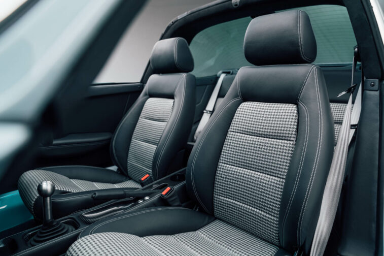 porsche-911-targa-restomod (58)