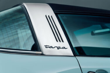 porsche-911-targa-restomod (6)