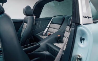 porsche-911-targa-restomod (60)