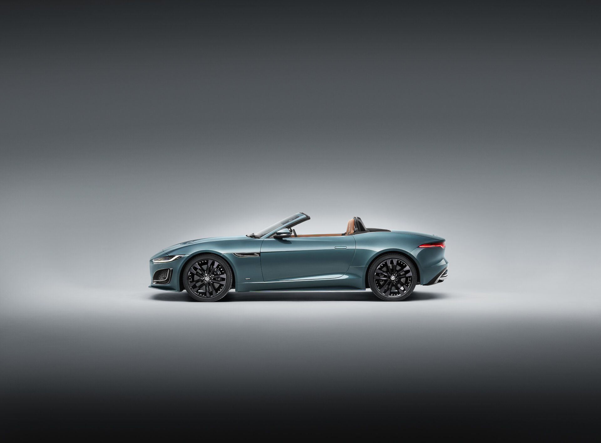 jaguar f type last (1)