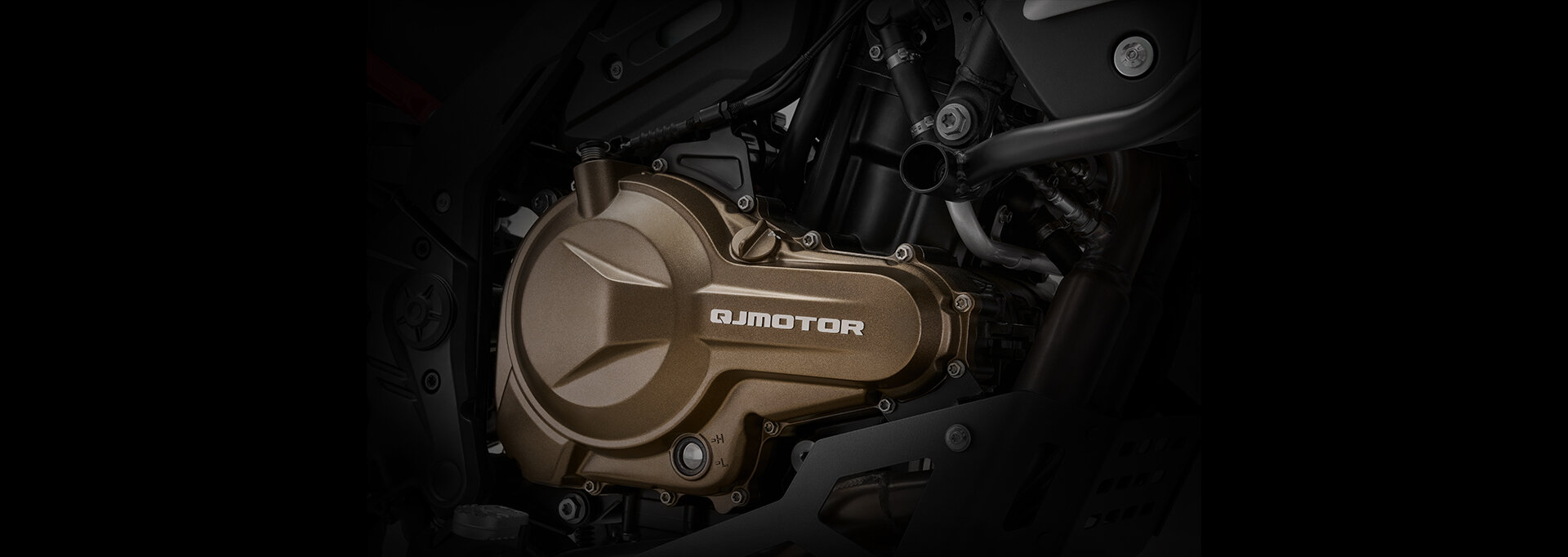 QJMOTOR SRT 550 s (3)