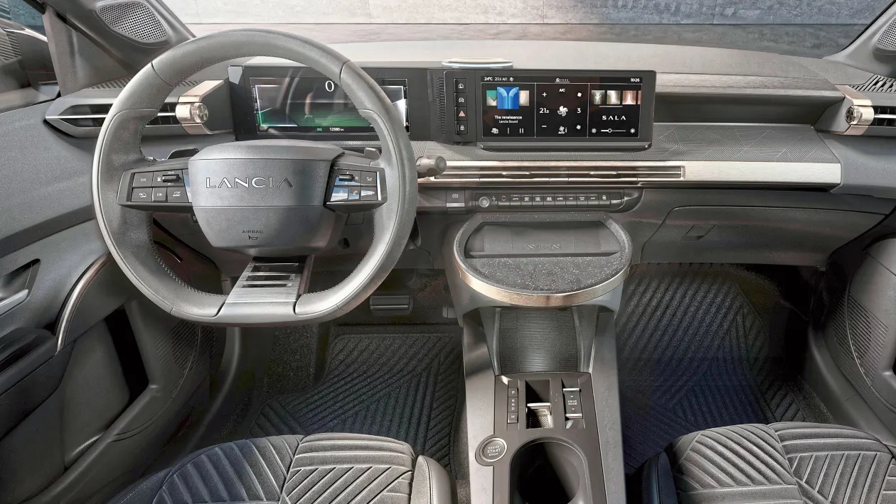 Lancia Ypsilon 2024 10