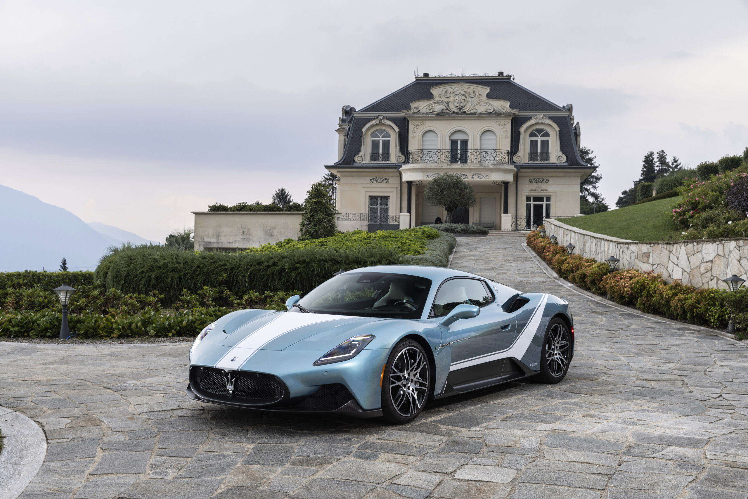 Maserati MC20 Iris (1)