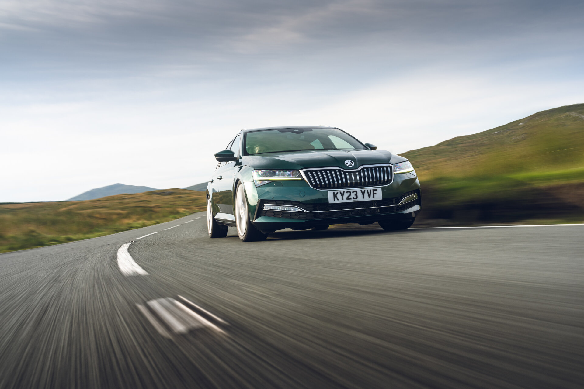 SKODA SUPERB SLEEPER (11)