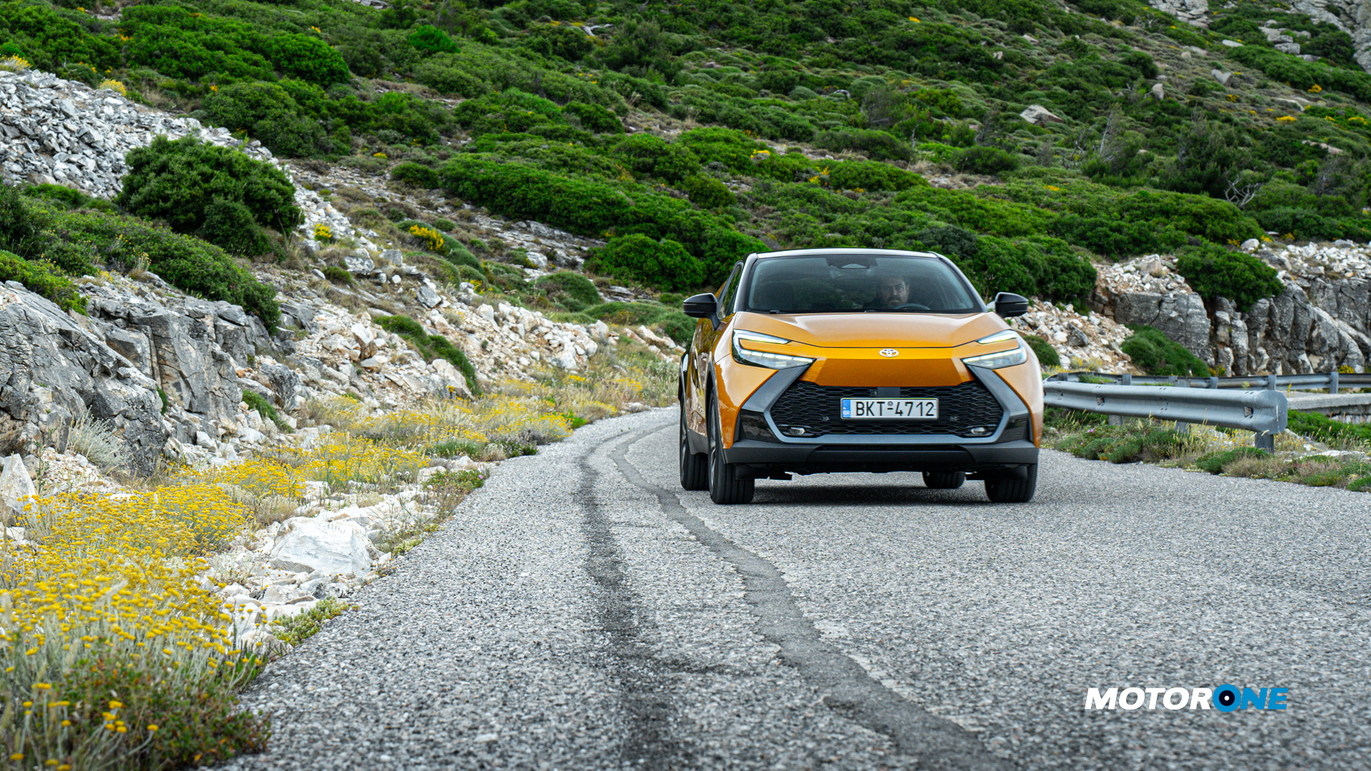 Toyota C HR 2.0 HEV AWD i TEST 2024 (29) Toyota C HR 2.0 HEV AWD i TEST 2024 (29) SUV