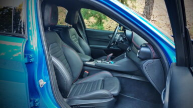 Alfa Romeo Gulia 2.0T 280PS Q4 2023 (21)