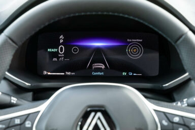 New Renault Captur E Tech full hybrid 145 Techno Arctic White (1)