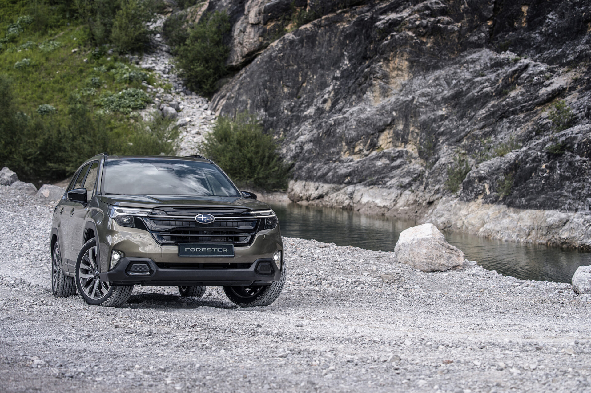 Subaru Forester 2024 (16) Subaru Forester 2024 (16)