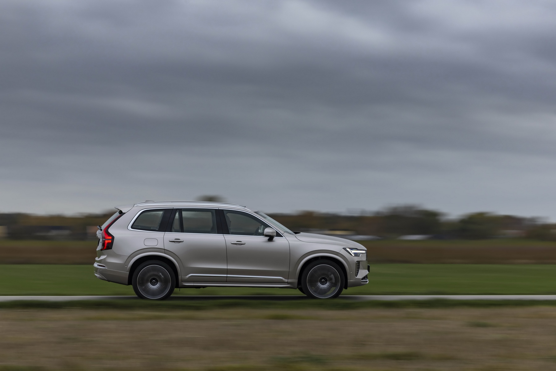 New Volvo XC90 T8 eAWD Plug in Hybrid (13)