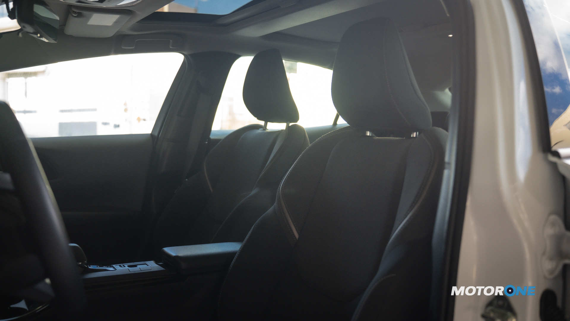 Toyota Prius PHEV 2024 TEST (35)