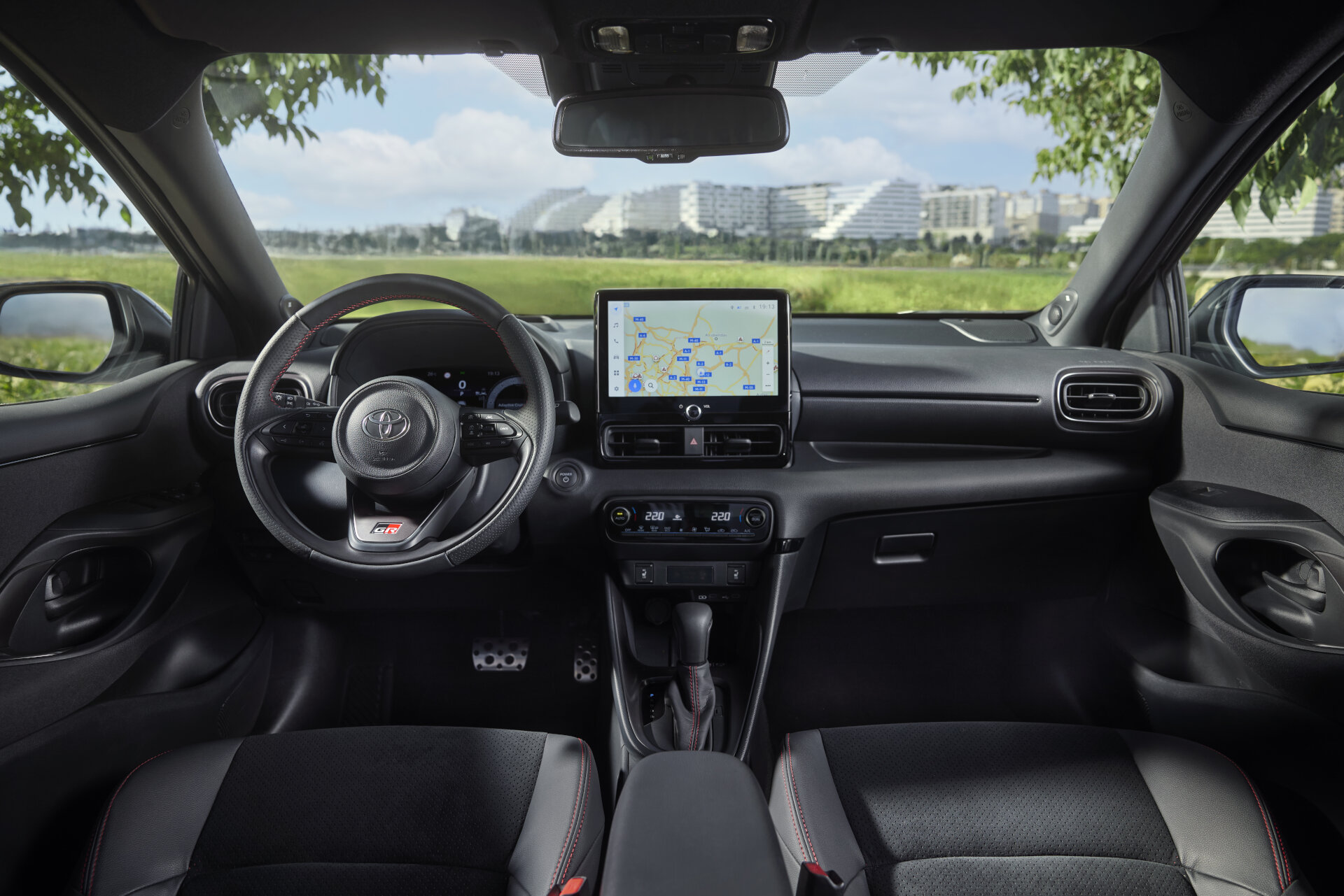 2025 toyota yaris gr sport (7)