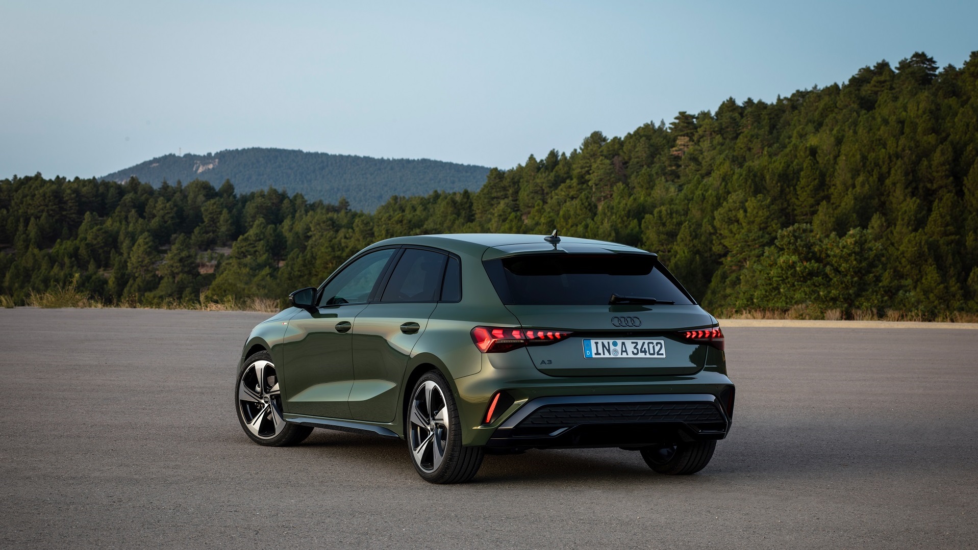 Audi A3 Sportback Static photo, Colour: District Green Metallic