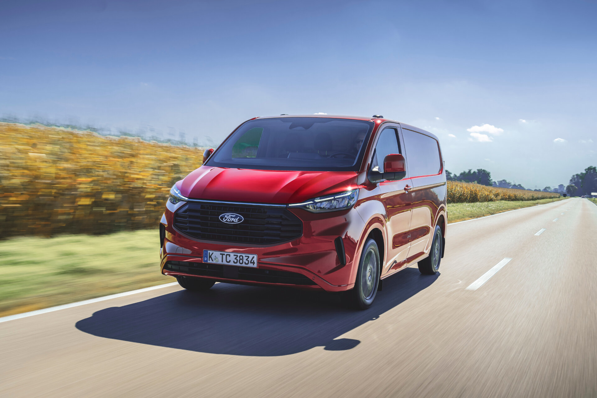 FORD TRANSIT CUSTOM 01