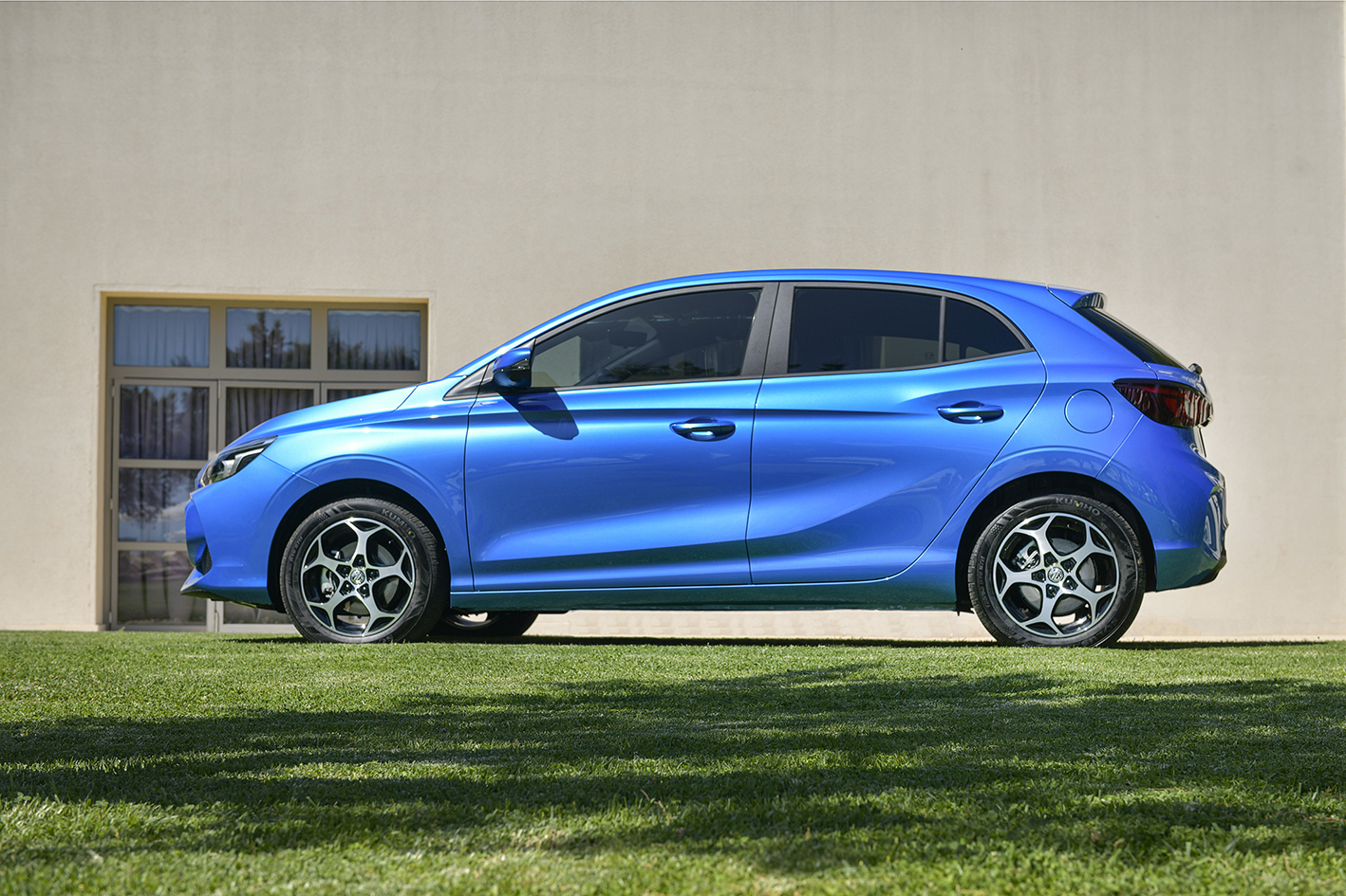 MG3 HYBRID+ BLUE (1)