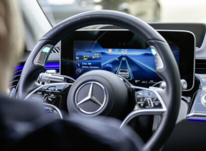 Genehmigt: Mercedes Benz darf in Deutschland mit 95 km/h hochautomatisiert fahren Mercedes Benz is approved for 95 km/h Level 3 autonomous driving in Germany