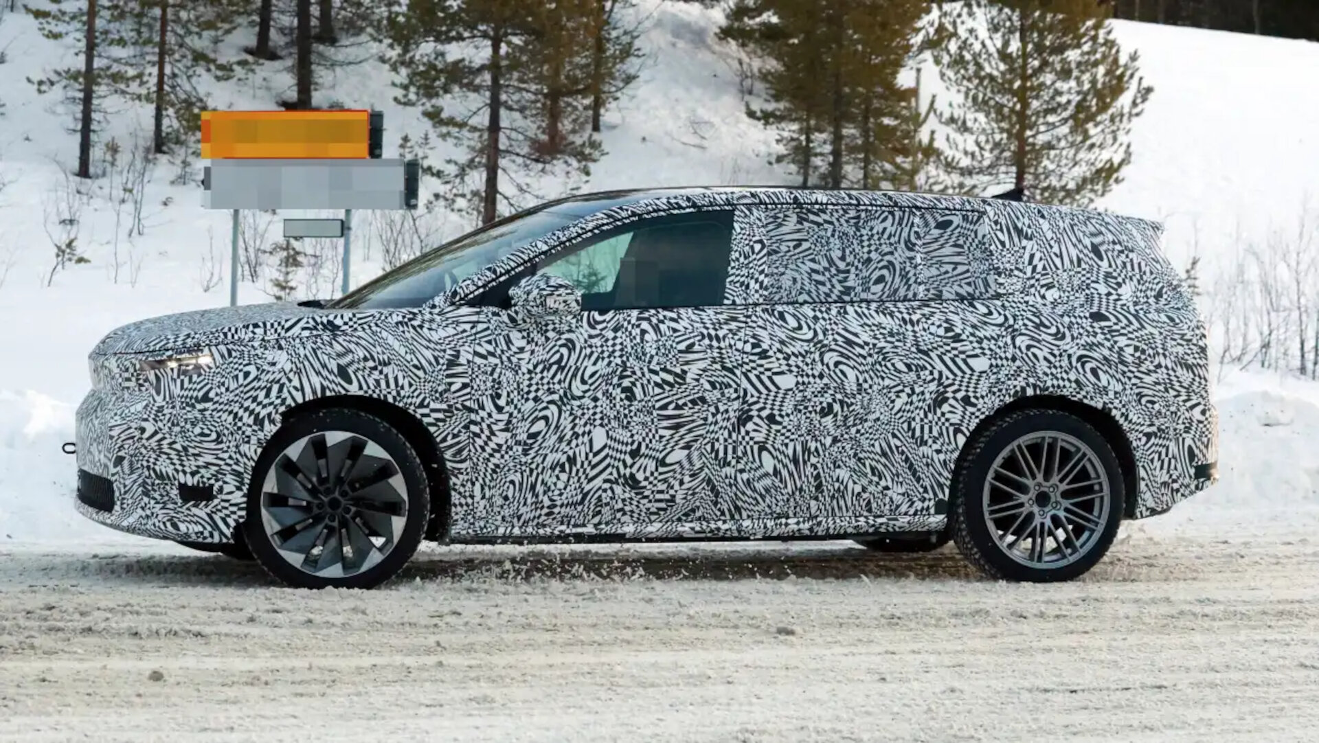 Skoda electric seven seater 003