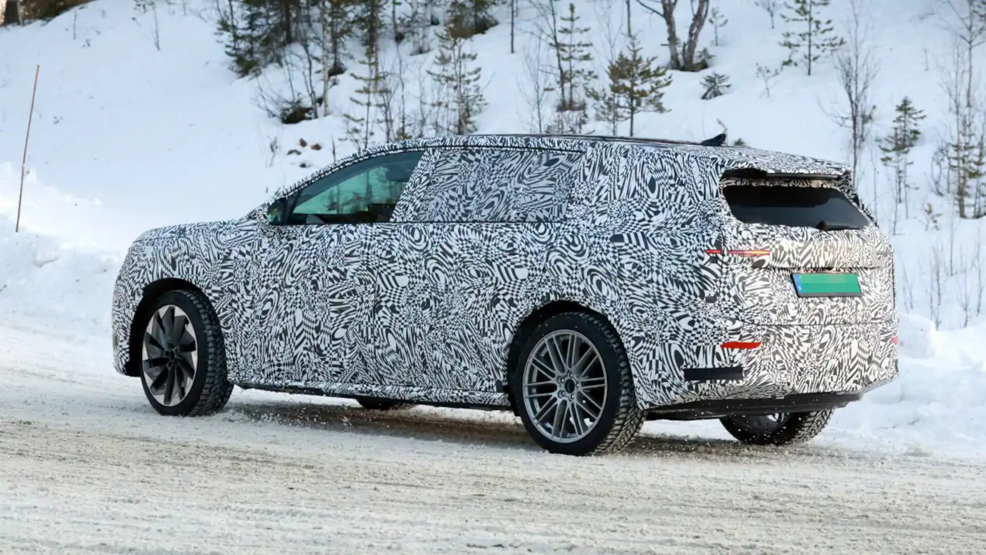 Skoda electric seven seater 004