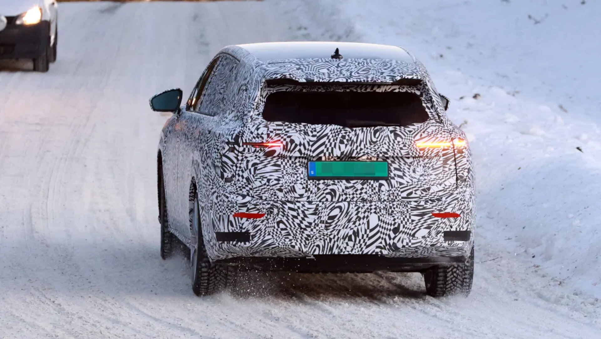 electric seven seater 006