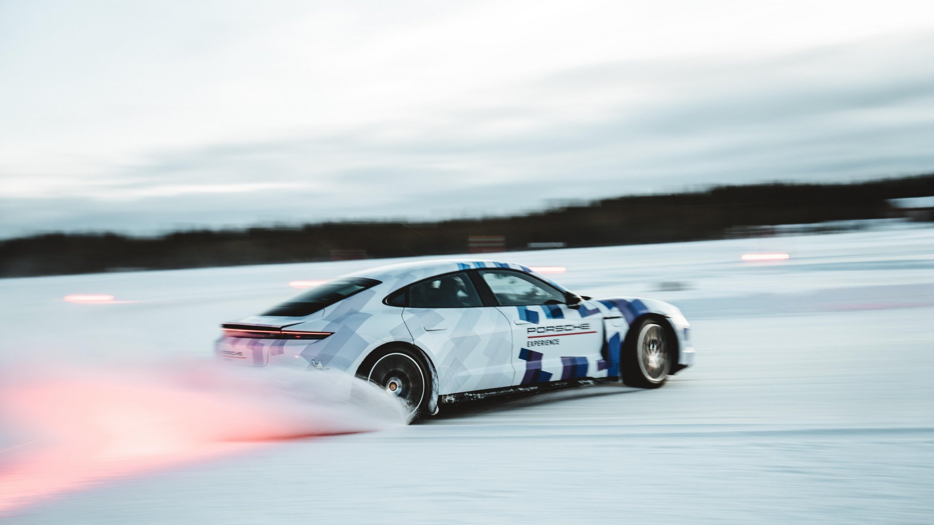 porsche taycan gts drift