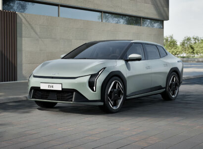 Kia EV4 sedan (1)